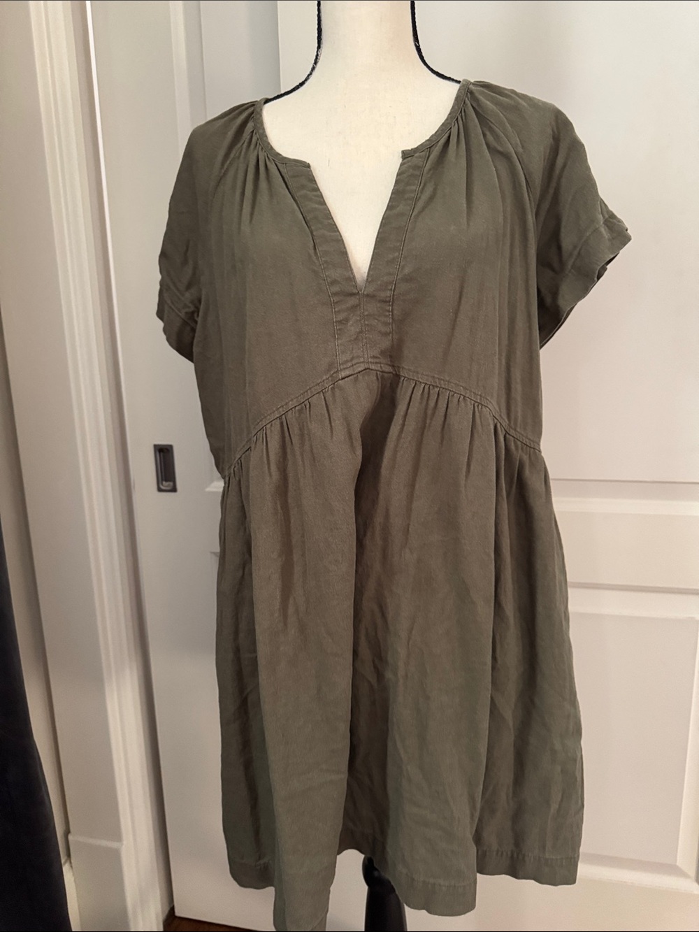 Women's Olive Green Short Sleeve V-Neck Babydoll dress